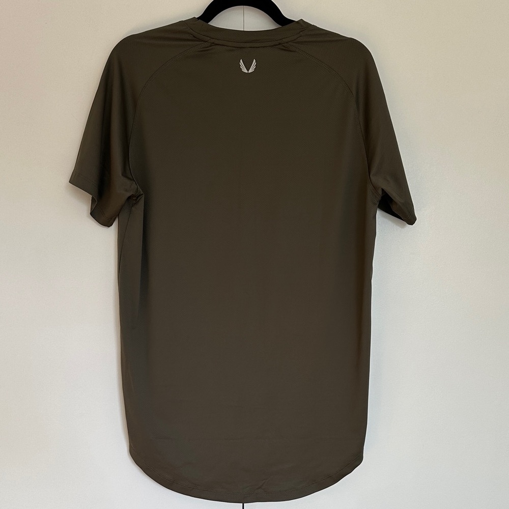 Men ASRV 0660 - AEROSILVER TEE - size M in Olive Green